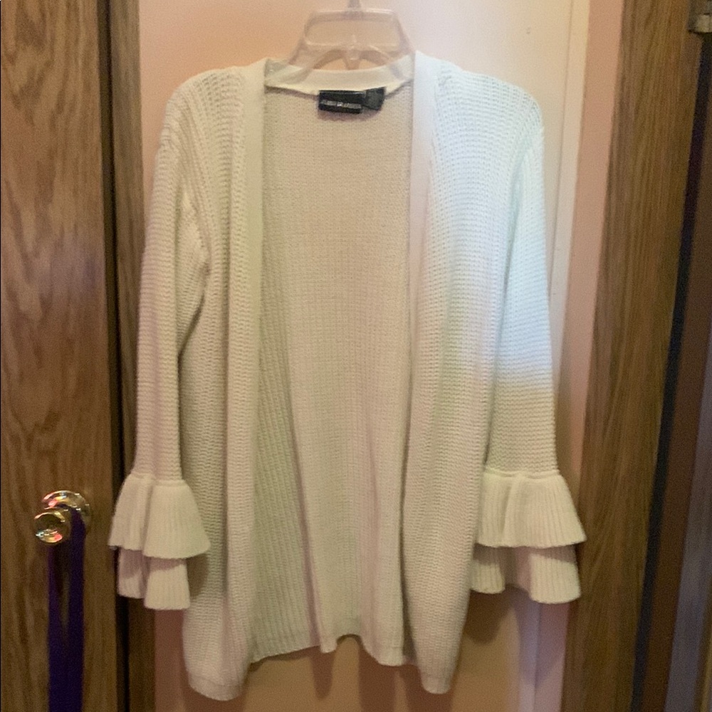 Elegant Cream Sweater with Ruffled Sleeves